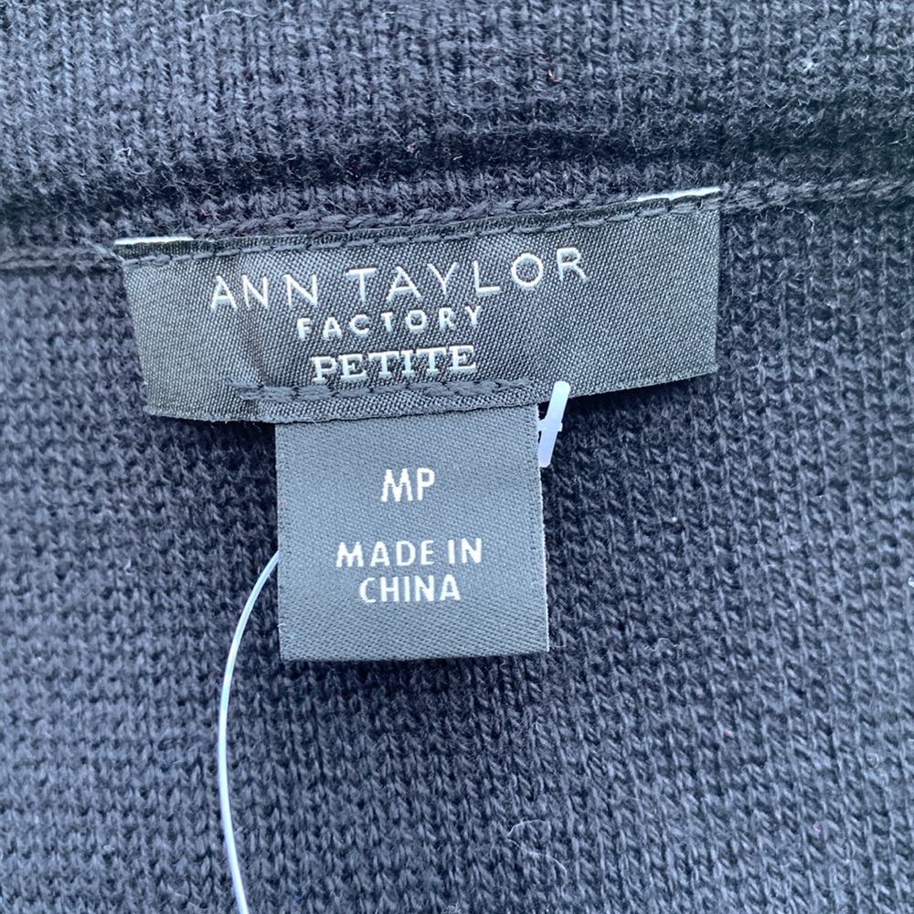 🌟Host Pick✨Ann Taylor Factory- Sweater Blazer NWT - Picture 7 of 8